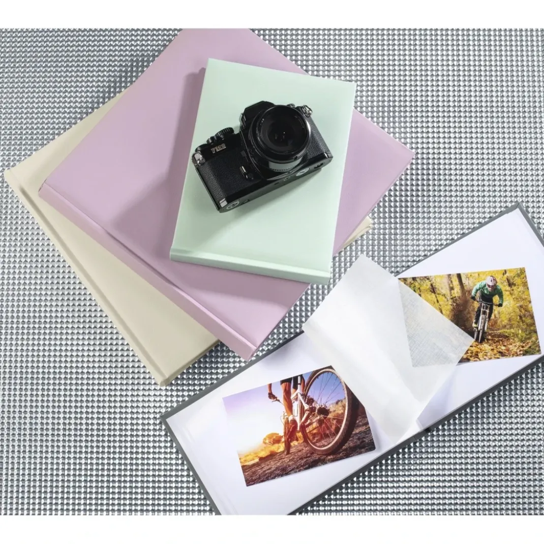 Buch-Album "Fine Art", 24x17 cm, 36 weiße Seiten, Lindgrün