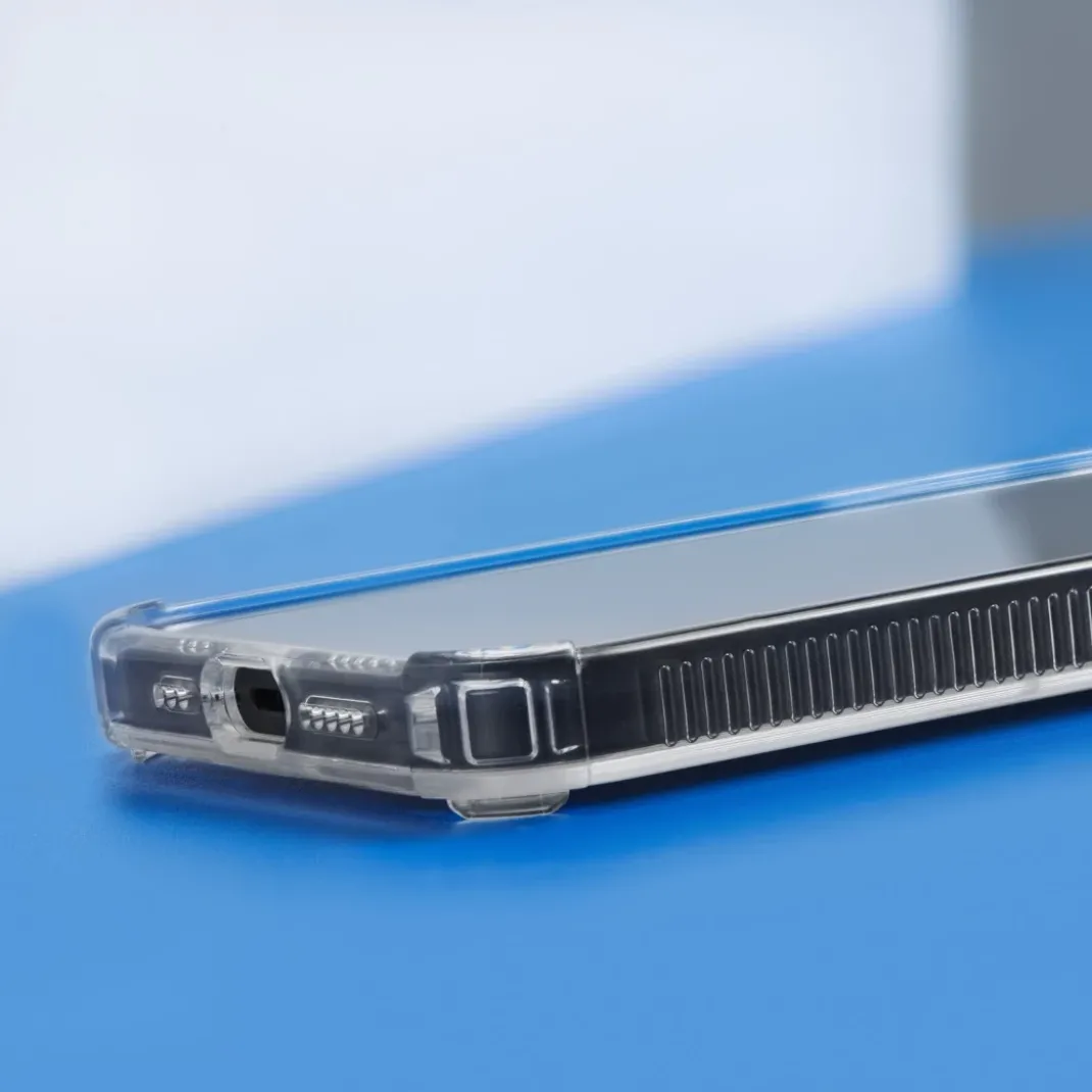Handyhülle "Extreme Protect" für Apple iPhone 16, magnetisch, durchsichtig