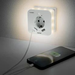 LED-Nachtlicht mit Steckdose, 2 USB-Ausgänge, Bewegungsmelder, Lichtsensor