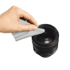 Reinigungsset mit 30 Feuchttüchern "Pro-Optik" und 1 Mikrofasertuch