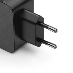 Schnellladegerät, 2x USB-C PD, 1x USB-A QC, 65 W, Schwarz