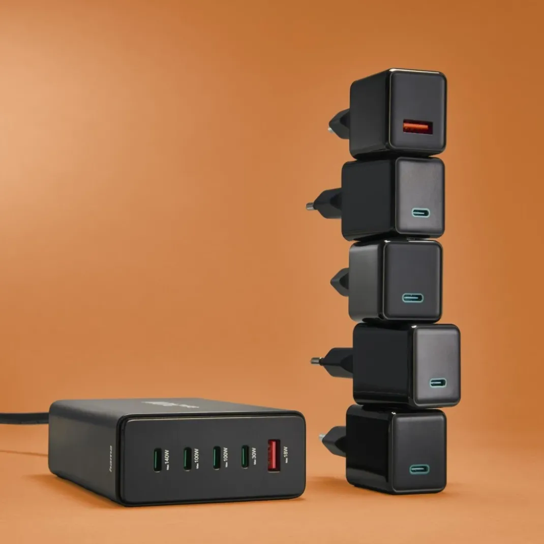 USB-Ladestation 5 Ports, GaN, Schnellladegerät, 4xUSB-C, 1xUSB-A, PD, 240 W